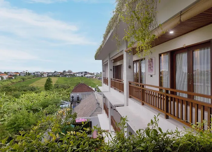 Kubu Belona 3* Canggu (Bali)